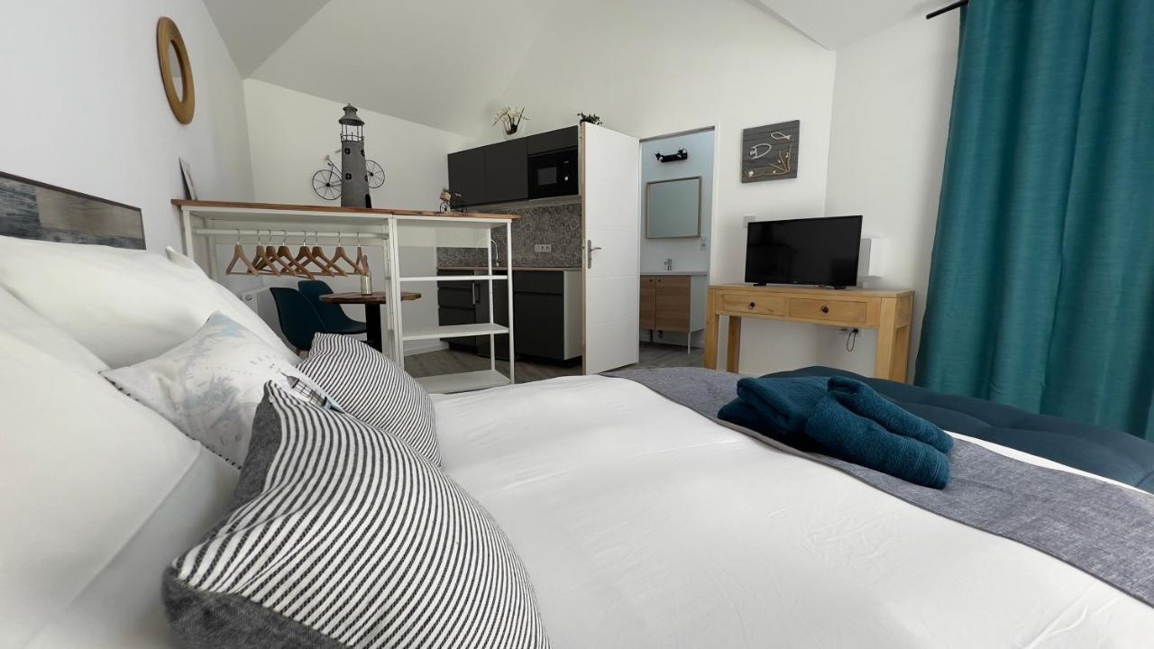 Les Vestiges Du Jour Bed & Breakfast Clohars-Fouesnant Exterior photo